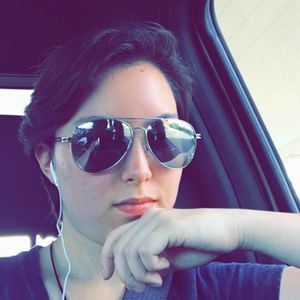 Meet your Posher, Julia